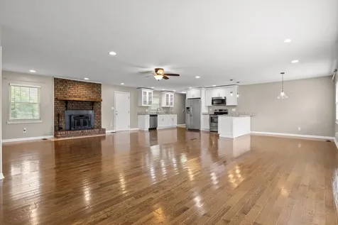 11127 E Brainerd Road Apison TN 37302
