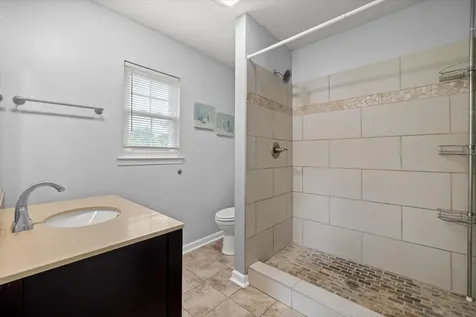 11127 E Brainerd Road Apison TN 37302