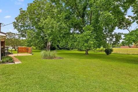11127 E Brainerd Road Apison TN 37302