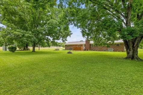 11127 E Brainerd Road Apison TN 37302