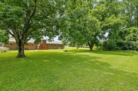 11127 E Brainerd Road Apison TN 37302