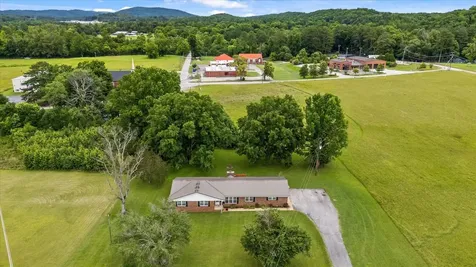11127 E Brainerd Road Apison TN 37302