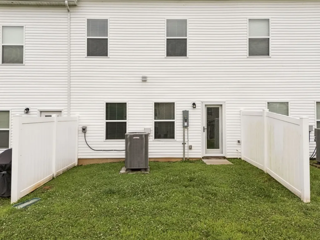 2631 Sherman Way Columbia TN 38401