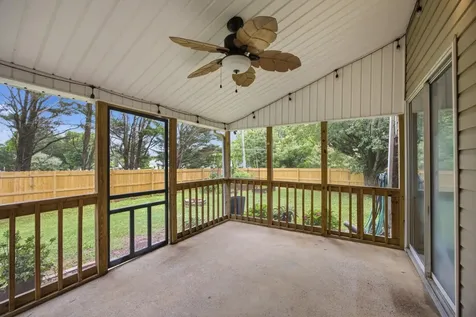 6729 Hickory Trace Circle Chattanooga TN 37421
