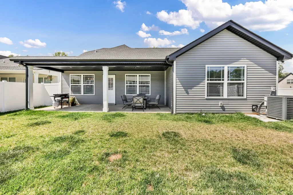 1143 Javier Drive Springfield TN 37172