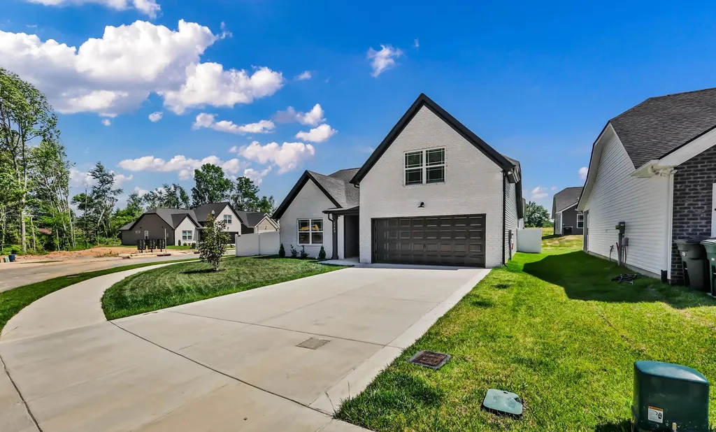 1143 Javier Drive Springfield TN 37172