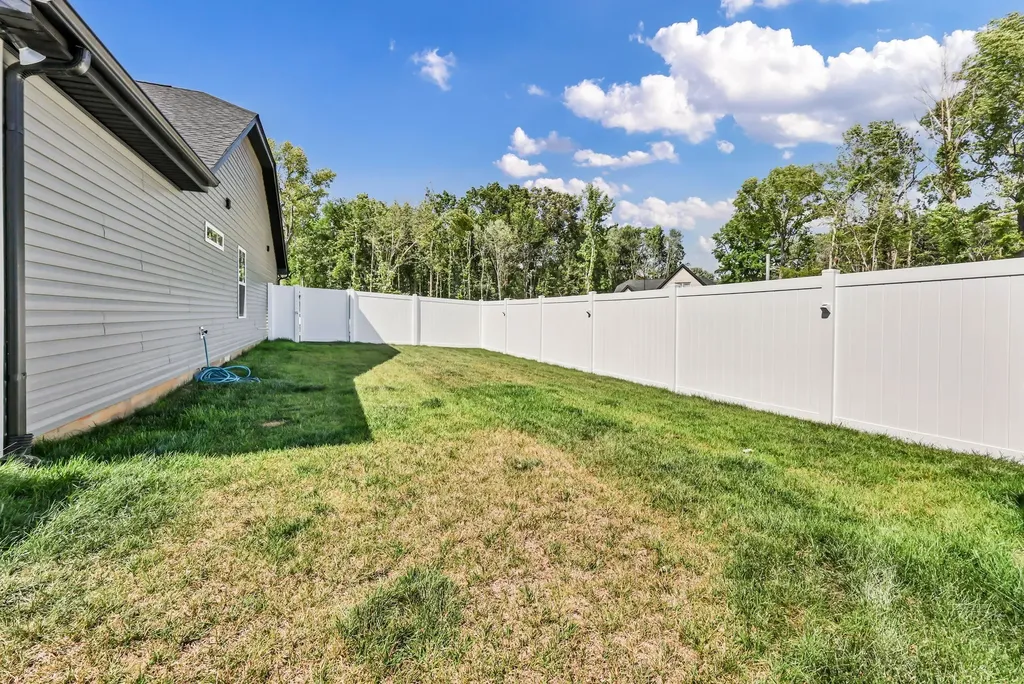 1143 Javier Drive Springfield TN 37172