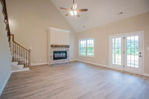 252 Autumnwood Farms Clarksville TN 37042
