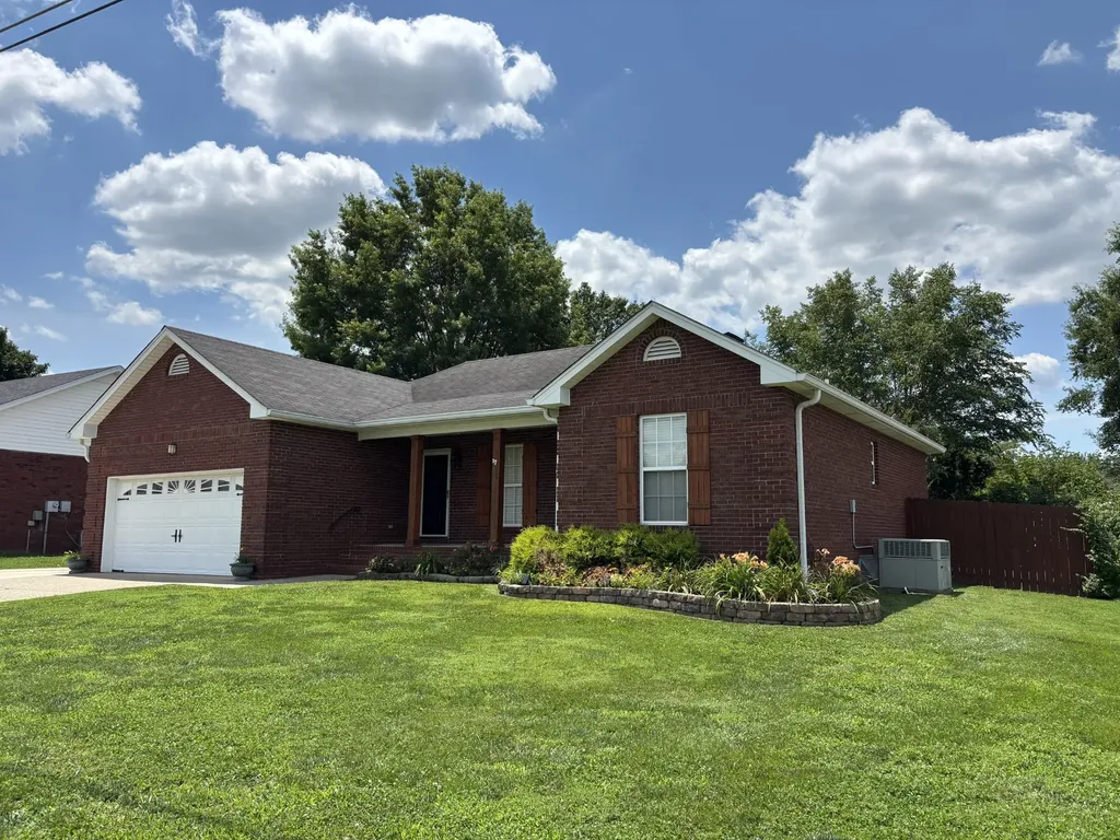 1097 Wedgewood Drive Gallatin TN 37066