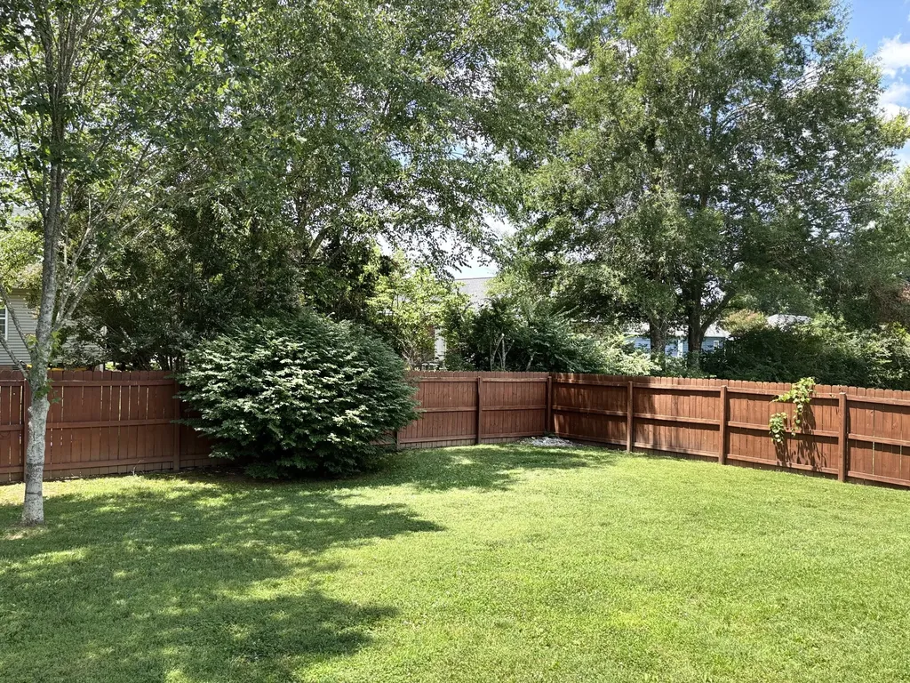 1097 Wedgewood Drive Gallatin TN 37066