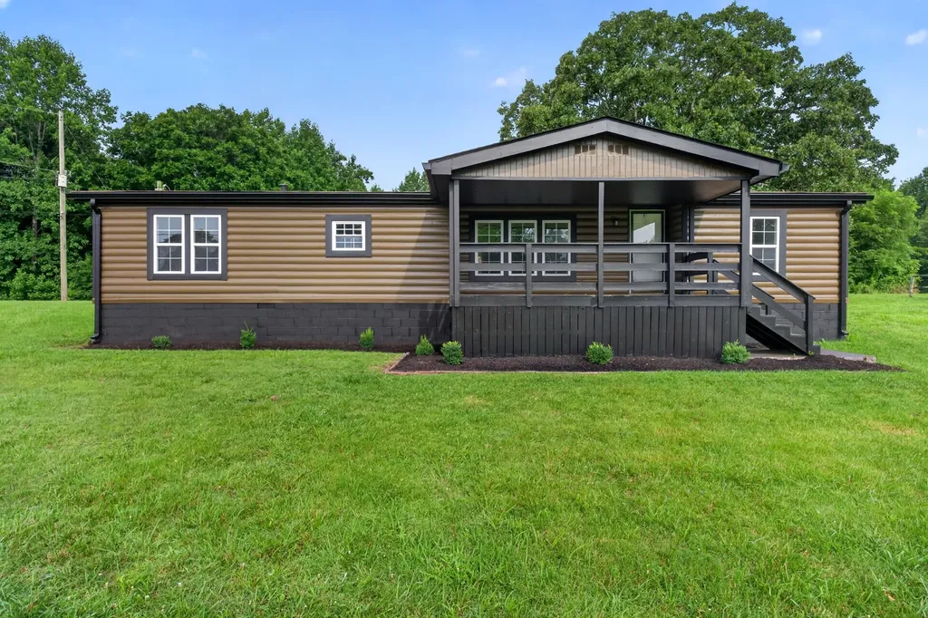 638 Manustown Road Woodbury TN 37190