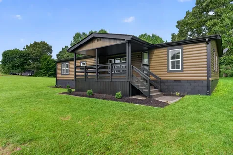 638 Manustown Road Woodbury TN 37190