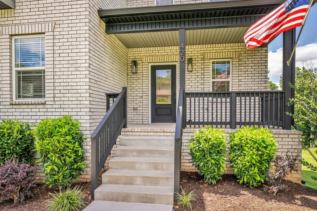 420 Stonemeadow Road Clarksville TN 37043