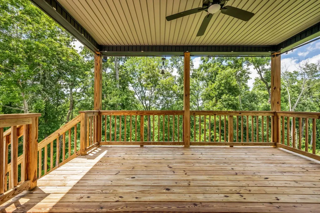420 Stonemeadow Road Clarksville TN 37043