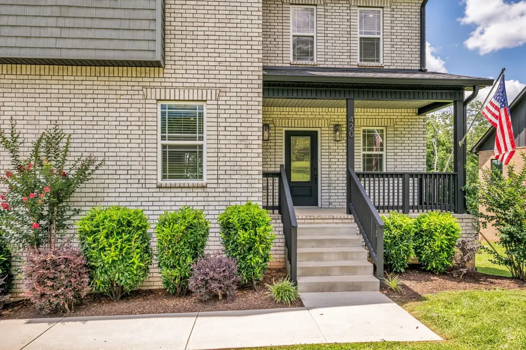 420 Stonemeadow Road Clarksville TN 37043