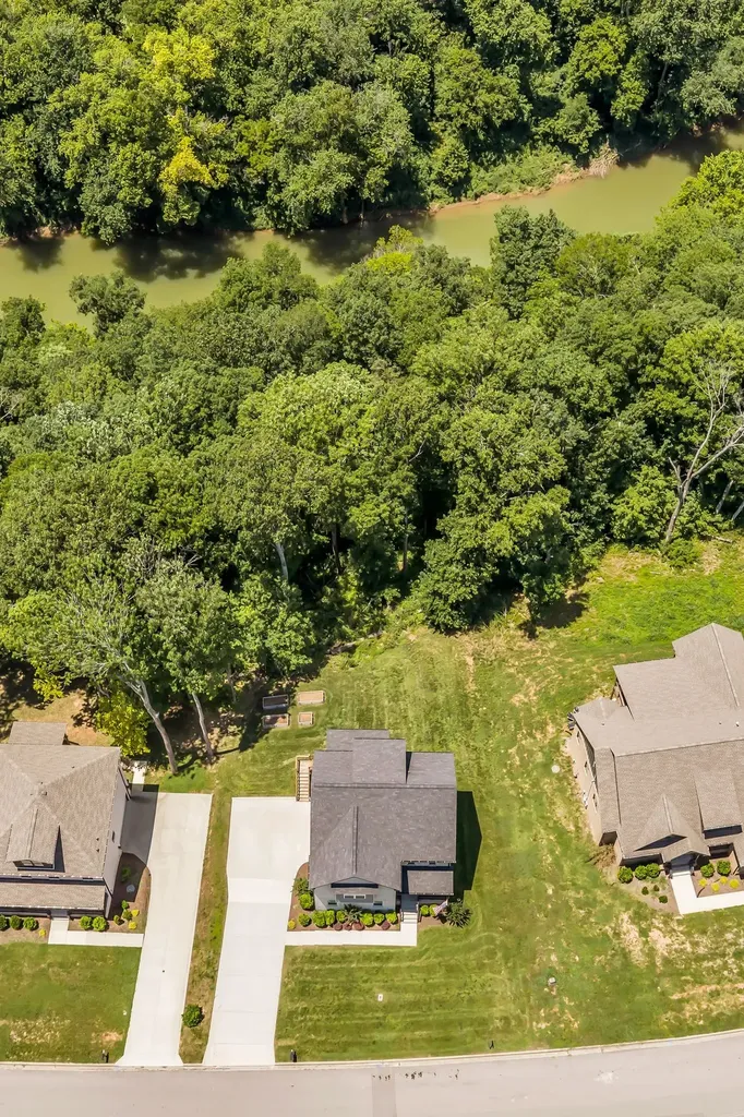 420 Stonemeadow Road Clarksville TN 37043