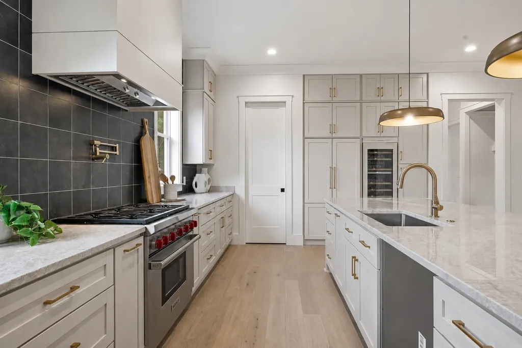 1025 Meridian Street Nashville TN 37207