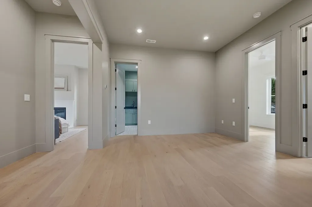 1025 Meridian Street Nashville TN 37207