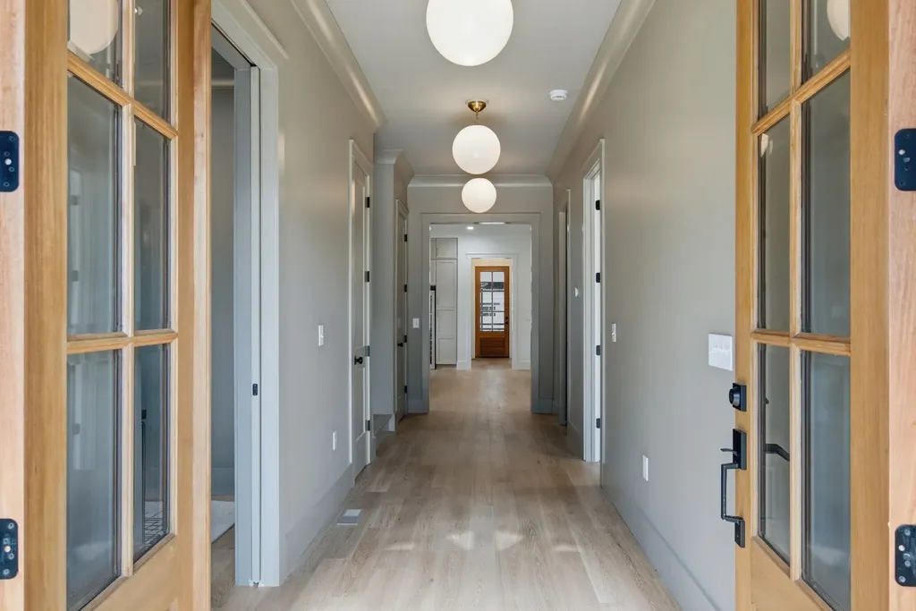 1025 Meridian Street Nashville TN 37207
