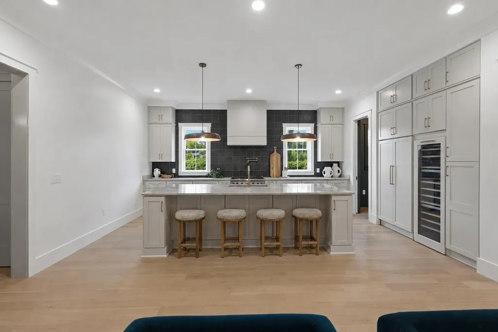 1025 Meridian Street Nashville TN 37207
