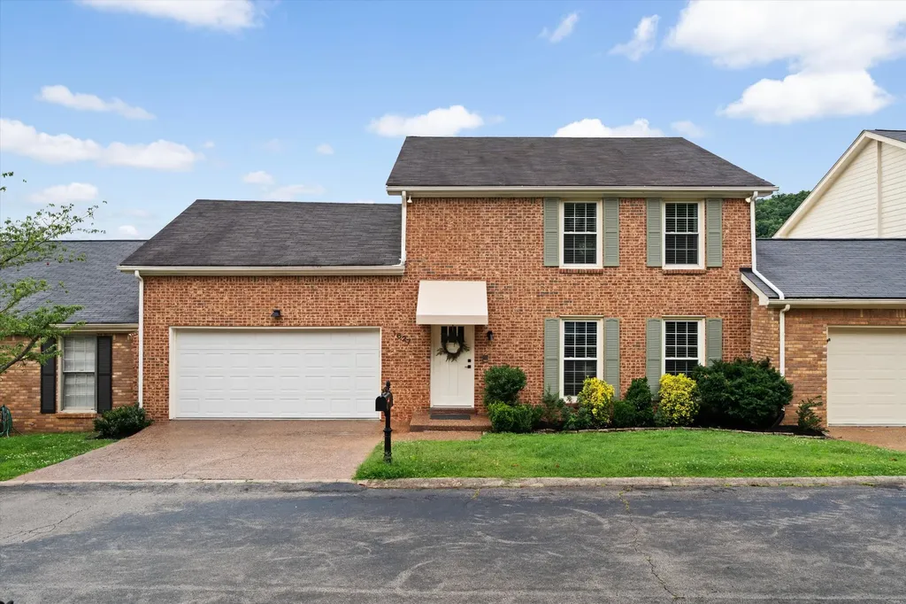 1627 Volunteer Court Brentwood TN 37027