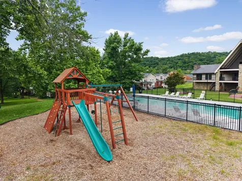 1627 Volunteer Court Brentwood TN 37027