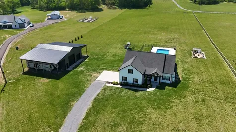 4055 Calista Road Cross Plains TN 37049