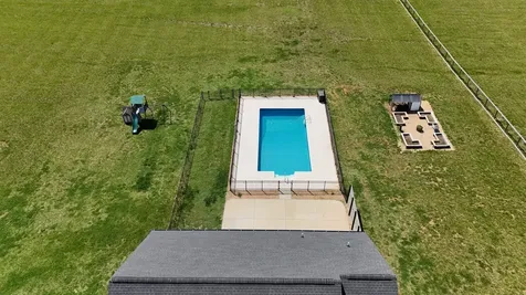 4055 Calista Road Cross Plains TN 37049