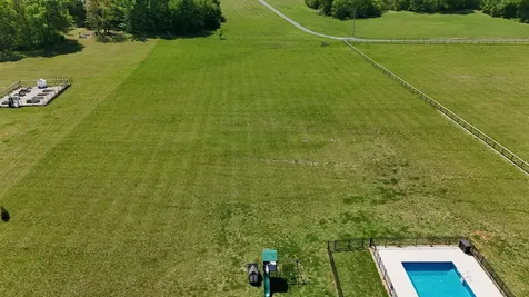 4055 Calista Road Cross Plains TN 37049