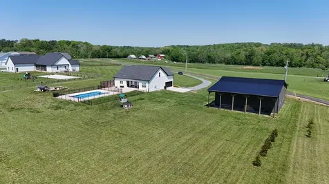 4055 Calista Road Cross Plains TN 37049