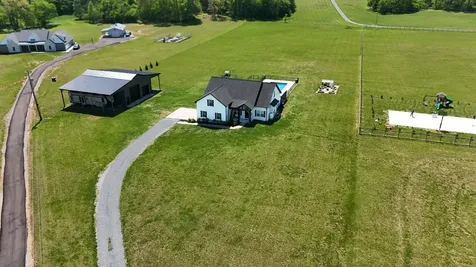 4055 Calista Road Cross Plains TN 37049
