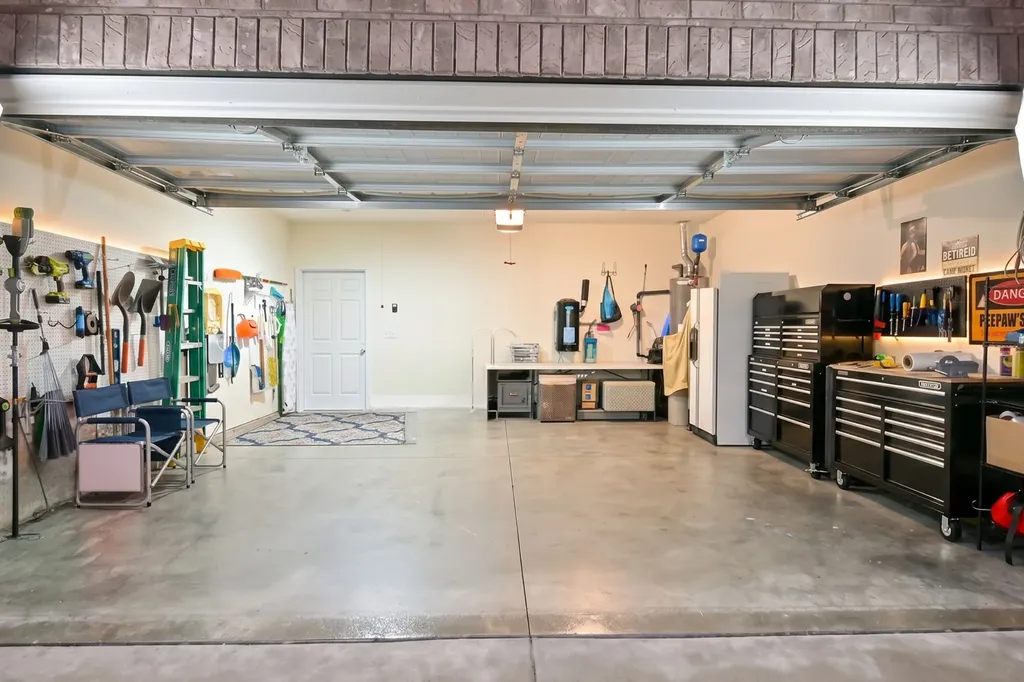 1127 Westgate Drive Gallatin TN 37066