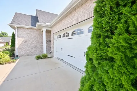1127 Westgate Drive Gallatin TN 37066