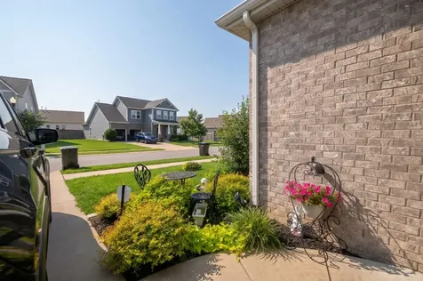 1127 Westgate Drive Gallatin TN 37066