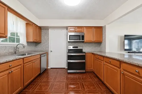 4824 Blue Springs Drive Nashville TN 37211