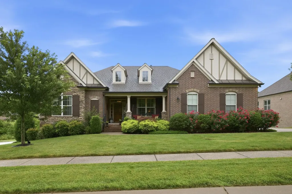 7056 Crimson Leaf Lane College Grove TN 37046