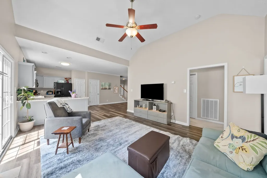 3737 Meadow Ridge Lane Clarksville TN 37040