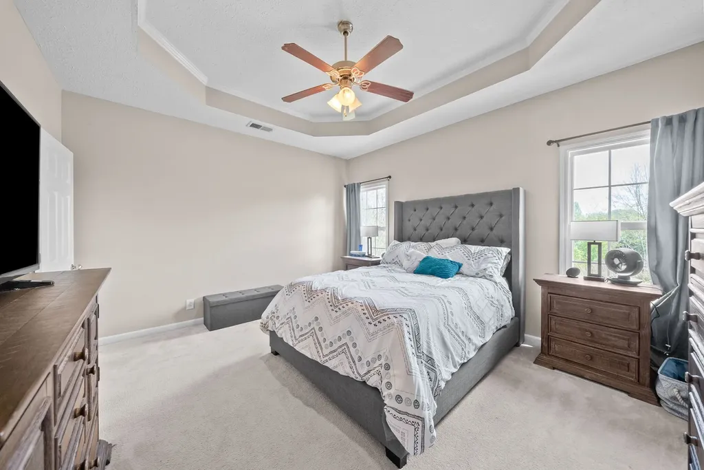 3737 Meadow Ridge Lane Clarksville TN 37040