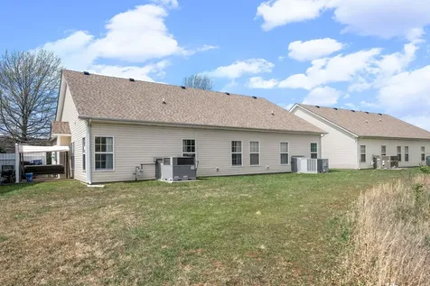 3737 Meadow Ridge Lane Clarksville TN 37040