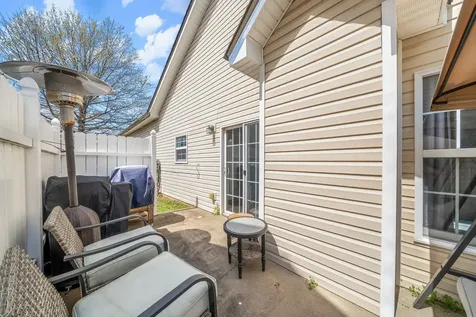 3737 Meadow Ridge Lane Clarksville TN 37040