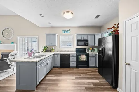 3737 Meadow Ridge Lane Clarksville TN 37040
