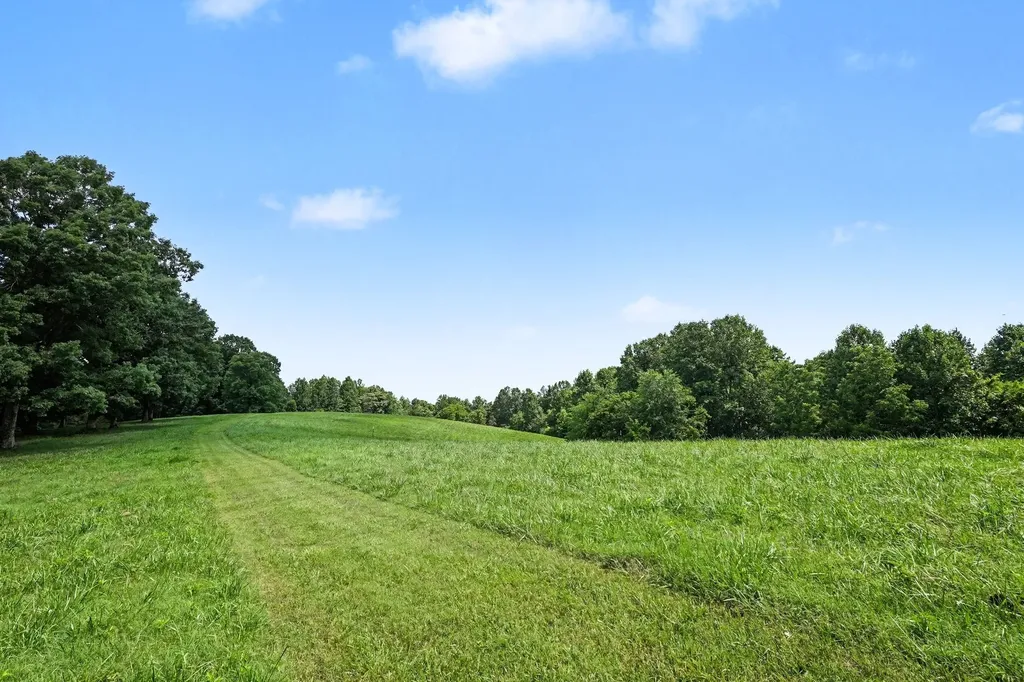 609 Stacey Road White Bluff TN 37187