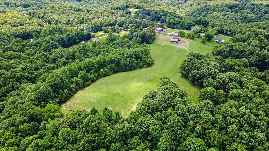 609 Stacey Road White Bluff TN 37187