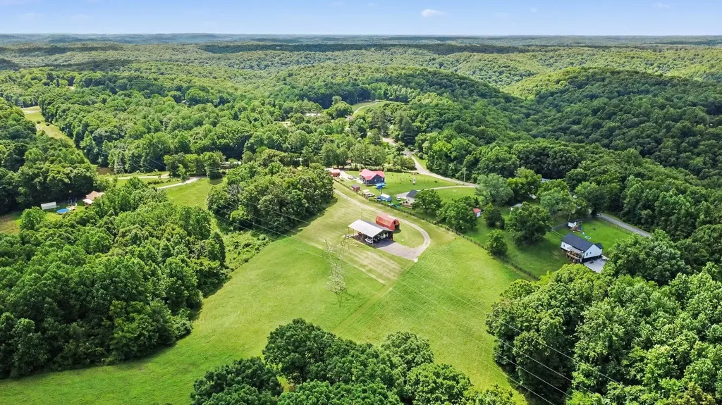 609 Stacey Road White Bluff TN 37187