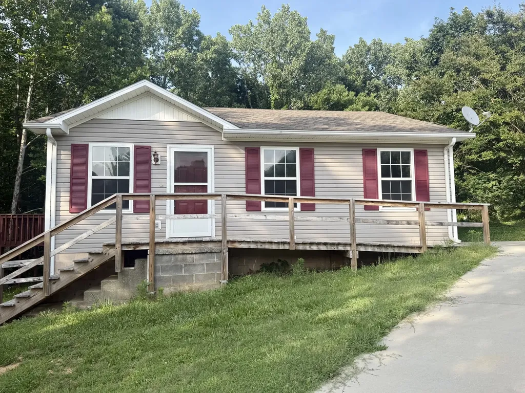 74 English Drive Cadiz KY 42211