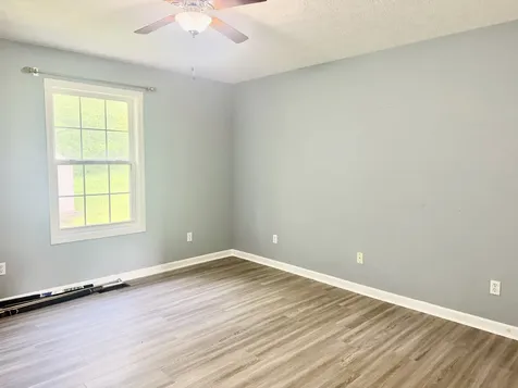 74 English Drive Cadiz KY 42211