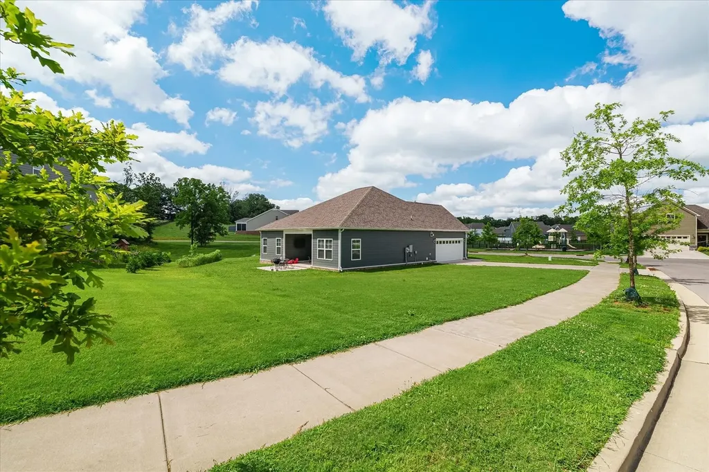 1023 Wiseman Farm Road Fairview TN 37062