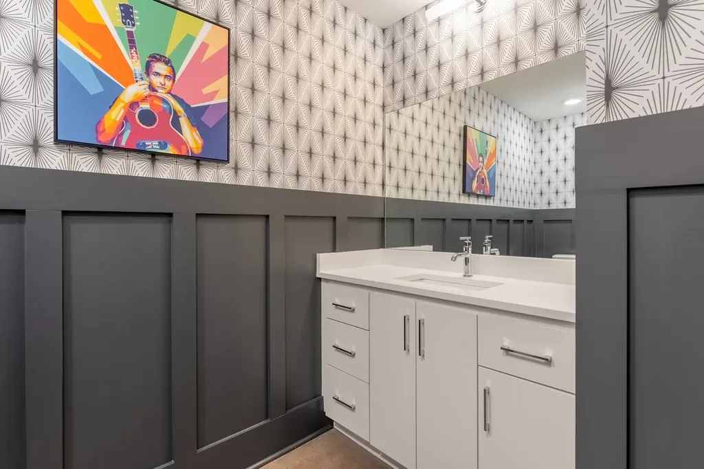 24 Fern Avenue Nashville TN 37207