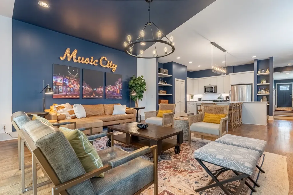 24 Fern Avenue Nashville TN 37207