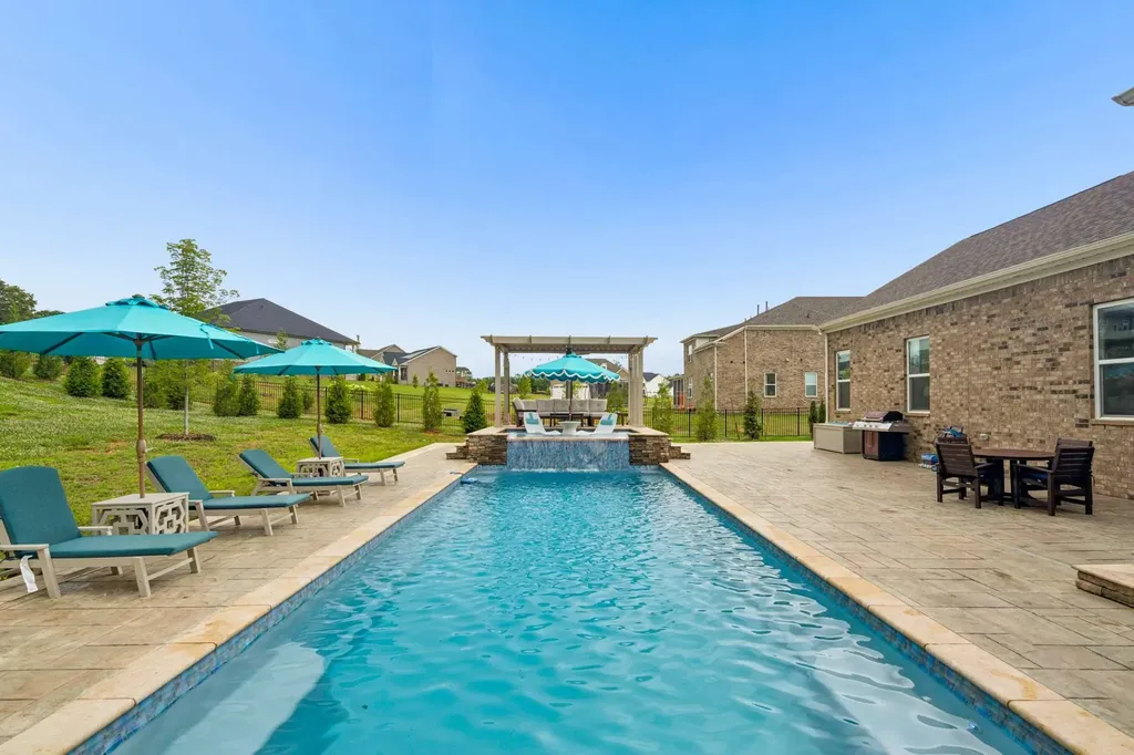 7327 Buckhorn Court Fairview TN 37062